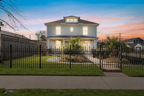 1111 Walton Street Houston TX 77009