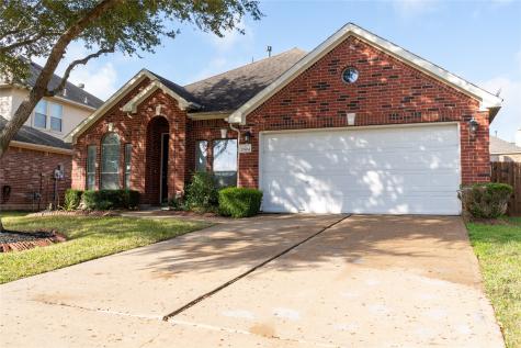 2604 Shaly Cove Lane Pearland TX 77584