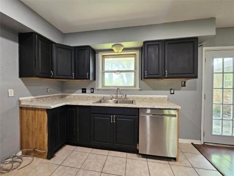 111 Carnation Street Richwood TX 77566