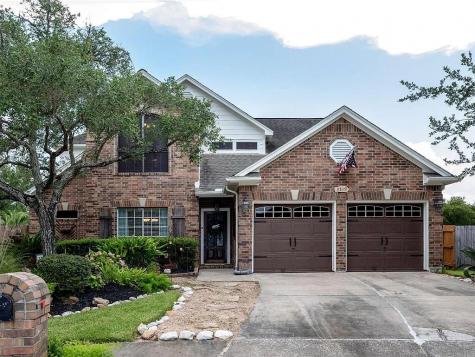 3319 Mahrian Court Friendswood TX 77546