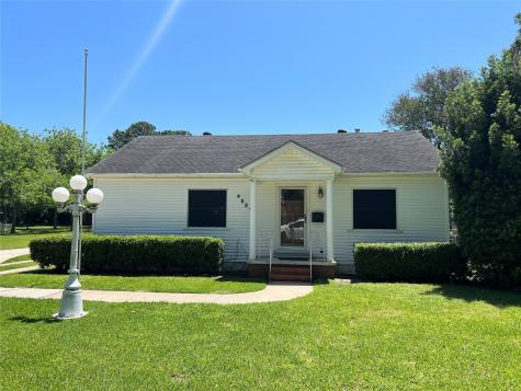 4551 Wilson Avenue Groves TX 77619