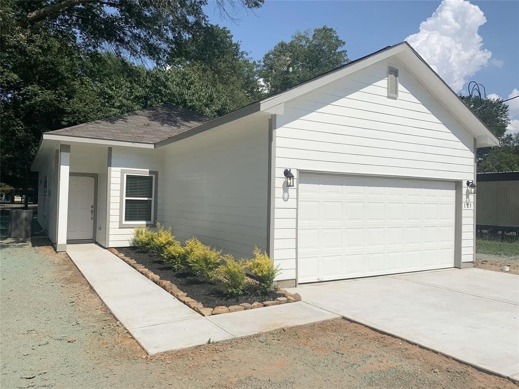 306 Helen Street Cleveland TX 77328