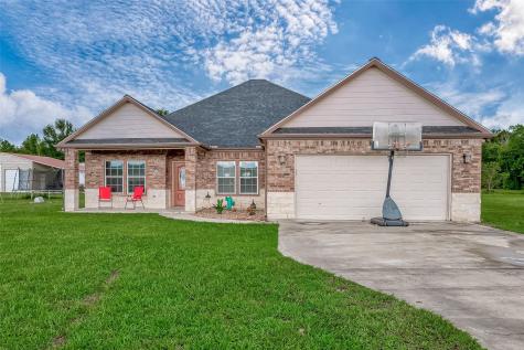 1890 County Road 2291 Cleveland TX 77327