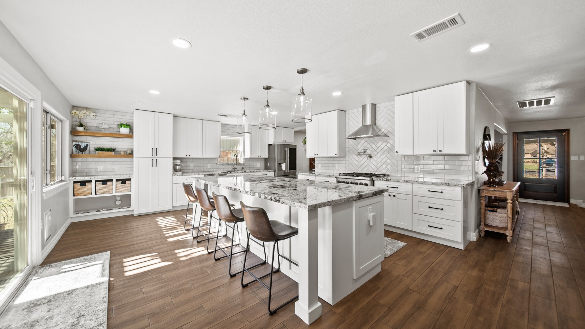 311 Carey Lane Friendswood TX 77546