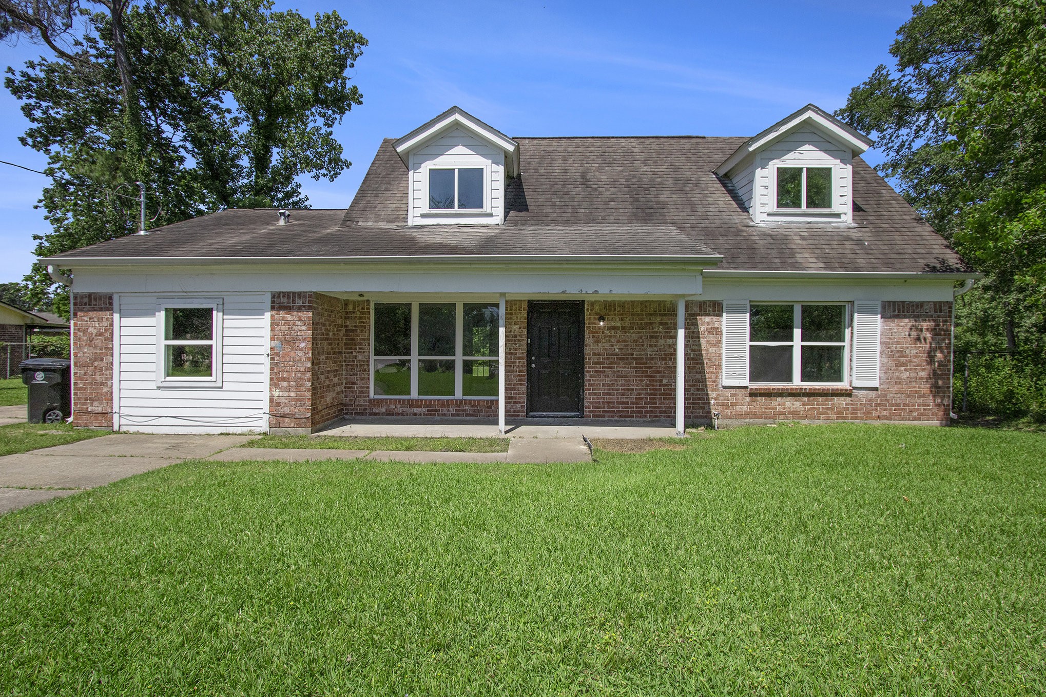 9013 Burl Street Houston TX 77028