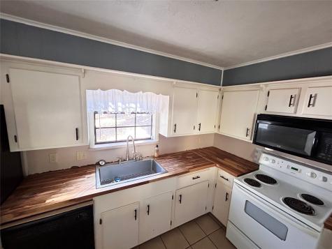 708 Myrtle Street Woodville TX 75979