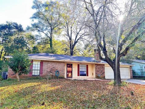 708 Myrtle Street Woodville TX 75979