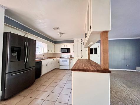 708 Myrtle Street Woodville TX 75979