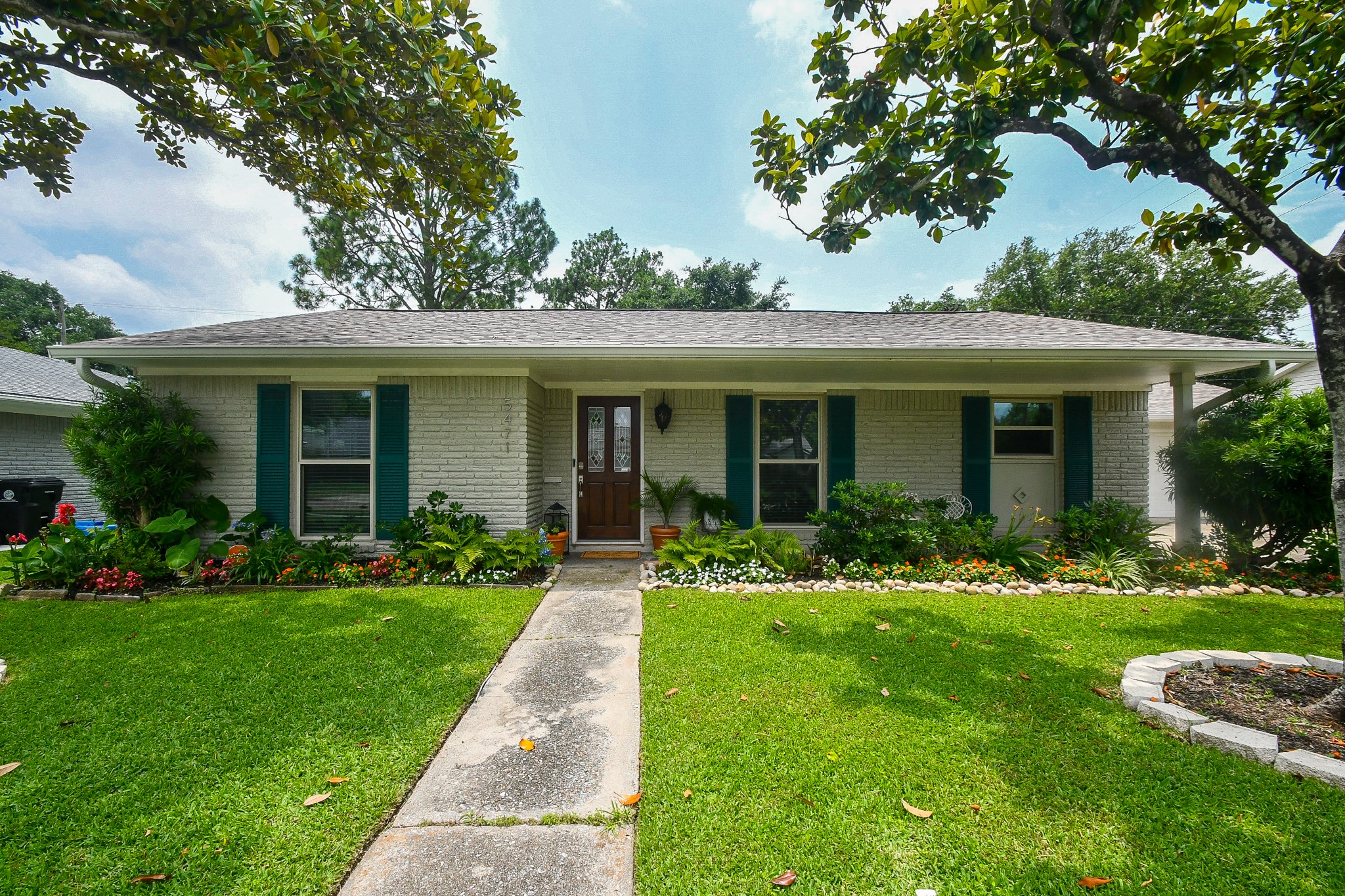 5471 Jackwood Street Houston TX 77096