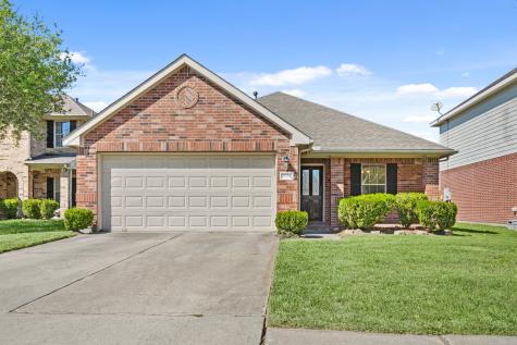 2134 Vermillion Oak Street Fresno TX 77545