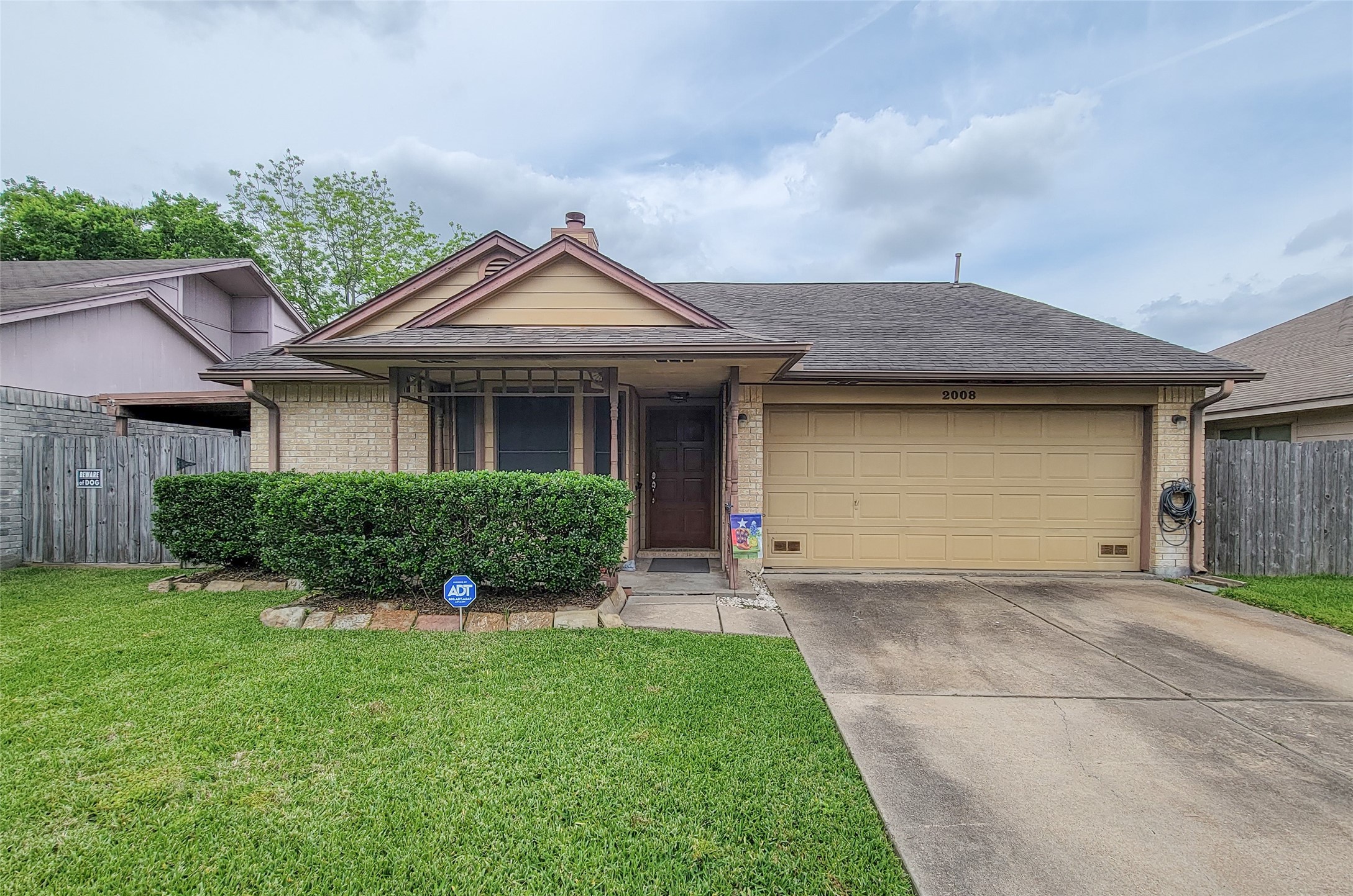 2008 Sandy Knoll Drive Missouri City TX 77489