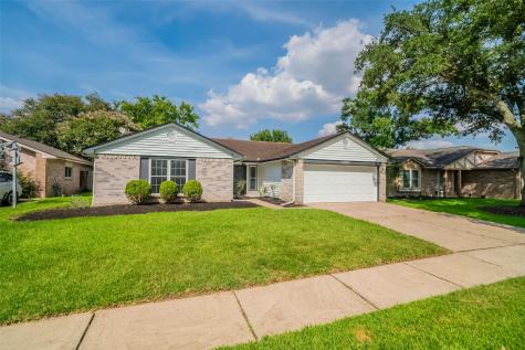 16743 Colony Bend Drive Friendswood TX 77546
