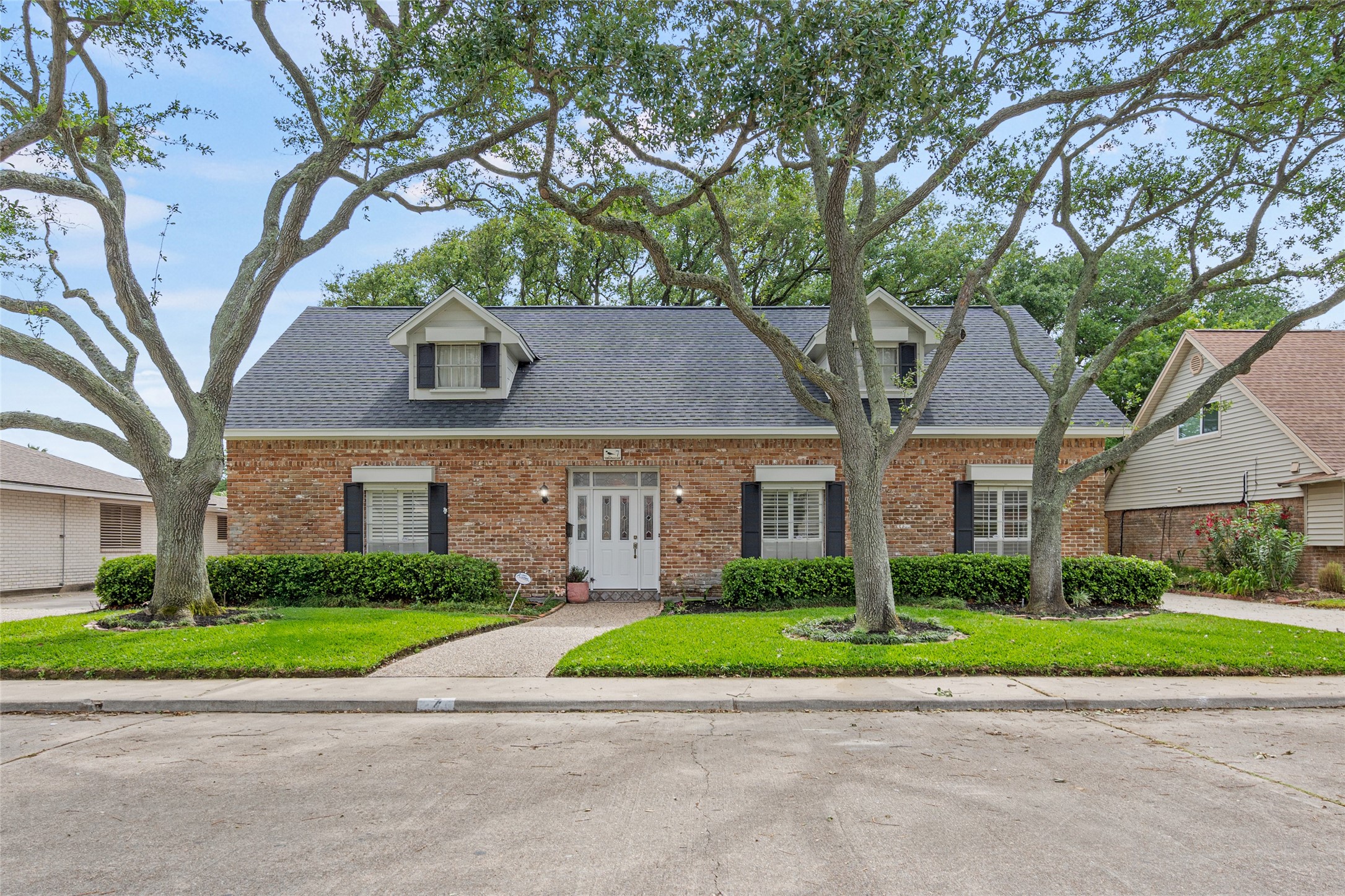 7 Colony Park Circle Galveston TX 77551
