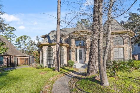 6718 Blue Hills Road Houston TX 77069