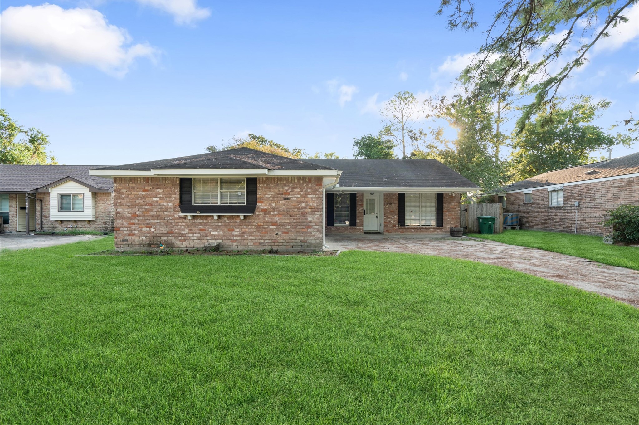 16014 Buccaneer Lane Houston TX 77062