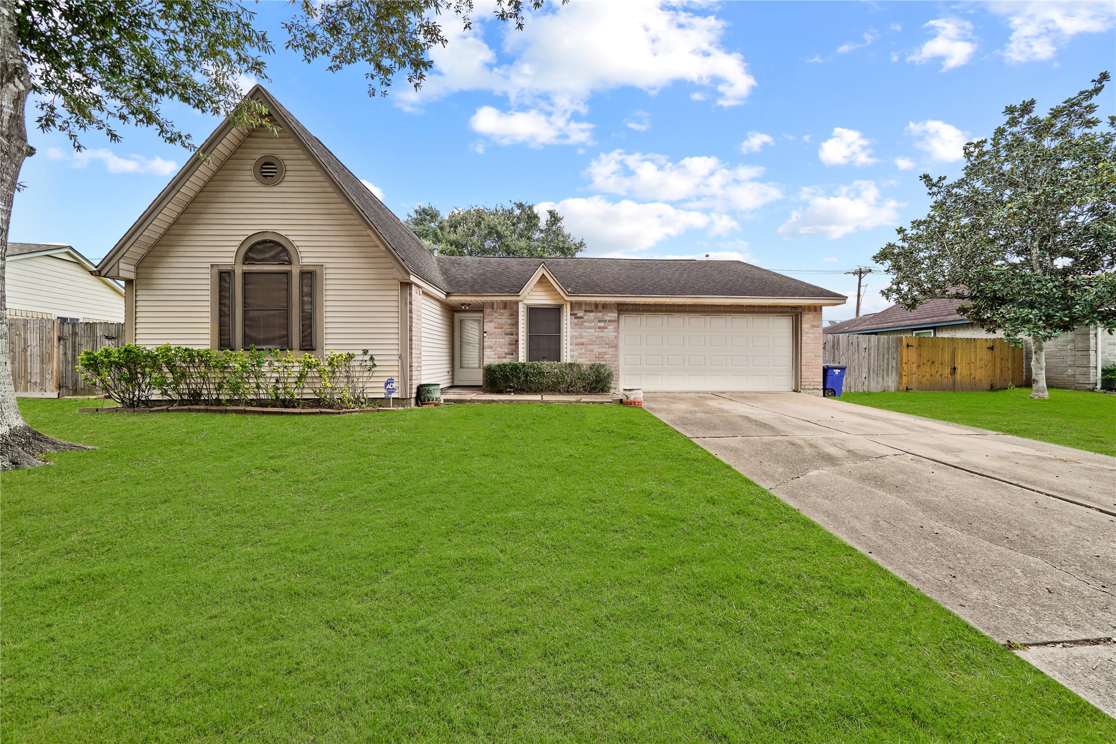 2501 Northern Drive League City TX 77573