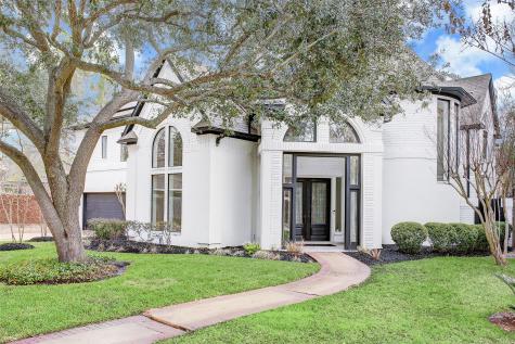 11 Alpine Court Bellaire TX 77401