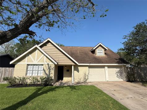 2114 Cedar Street Pearland TX 77581