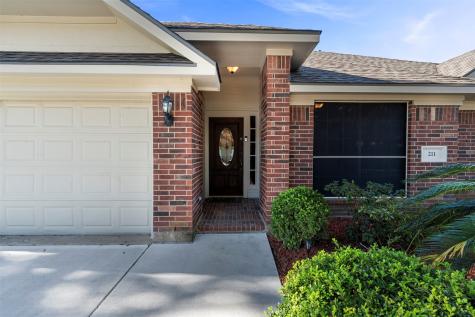 211 Briarwood Court League City TX 77573