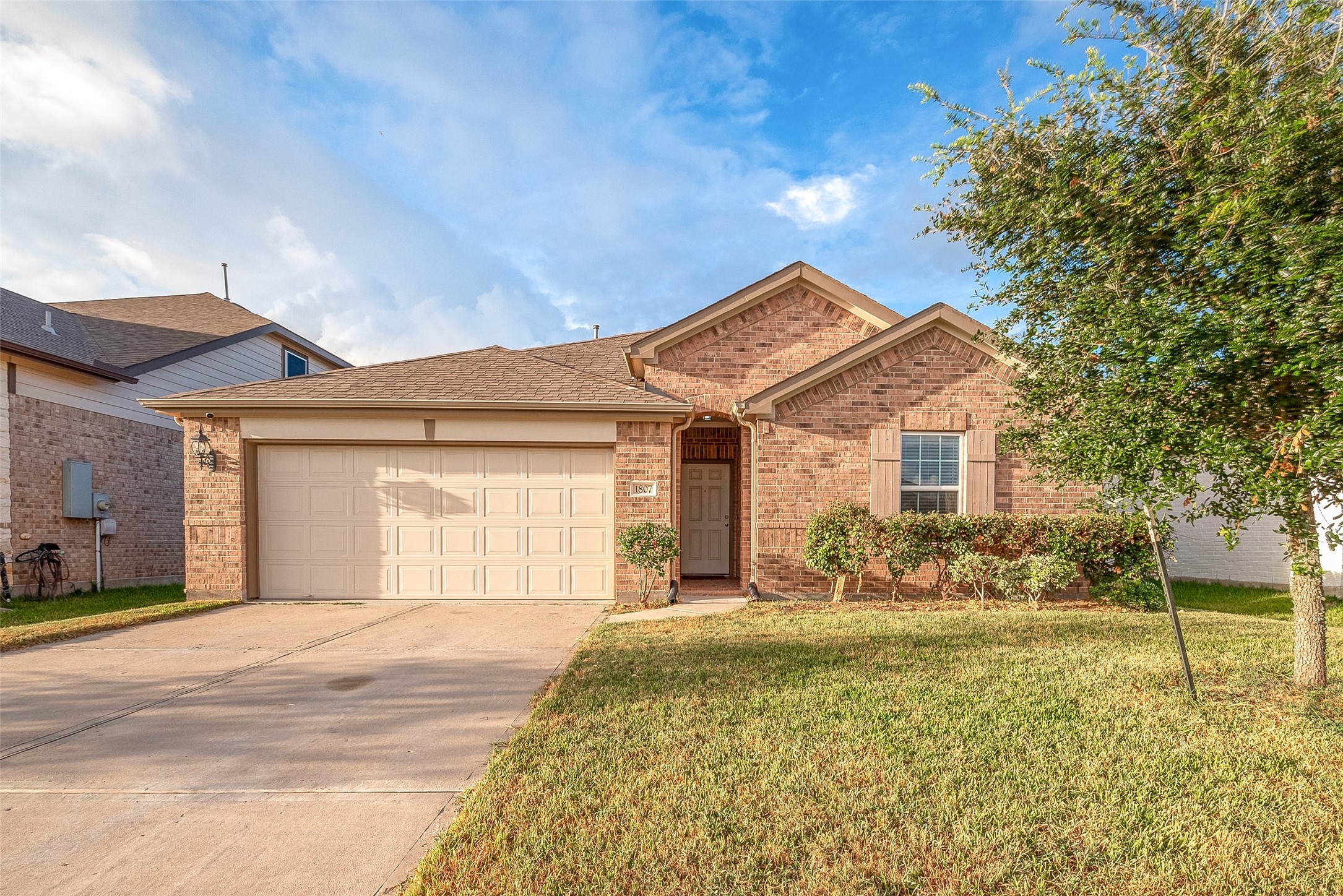 1807 Plantation Place Baytown TX 77523