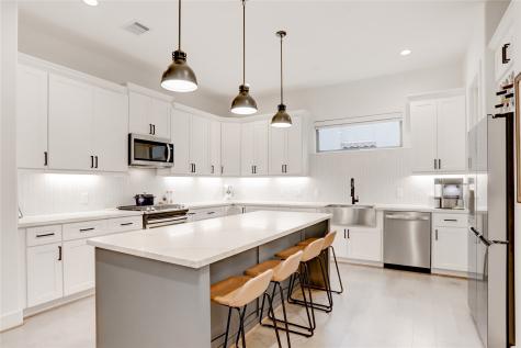 5743 Kiam Street H Houston TX 77007