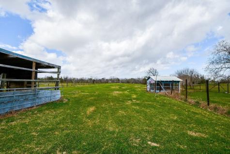 10913 N P Street La Porte TX 77571