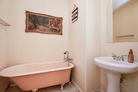 10913 N P Street La Porte TX 77571