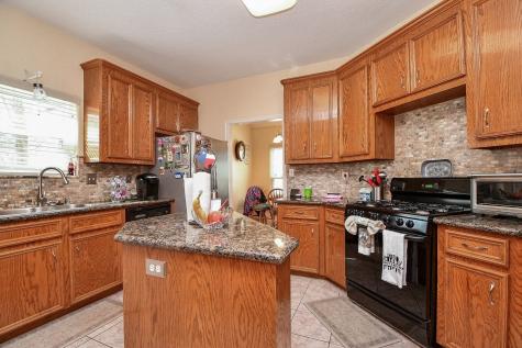10913 N P Street La Porte TX 77571