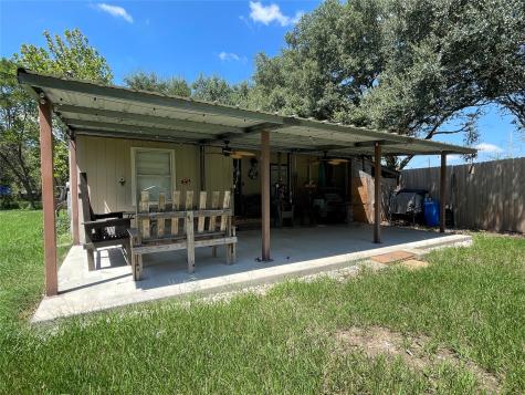 8860 S State Highway 71 El Campo TX 77437