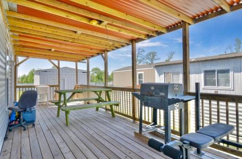 226 Road 5210 Cleveland TX 77327