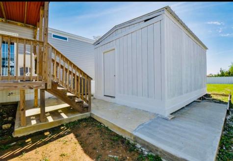 226 Road 5210 Cleveland TX 77327