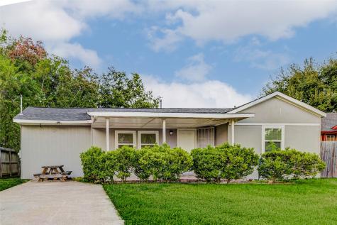 907 Whitaker Avenue Pasadena TX 77506