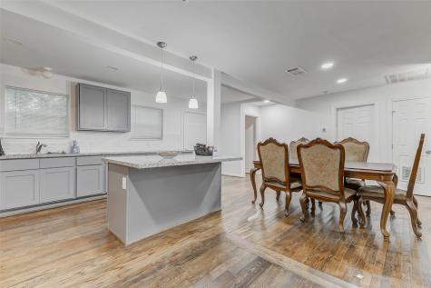 907 Whitaker Avenue Pasadena TX 77506