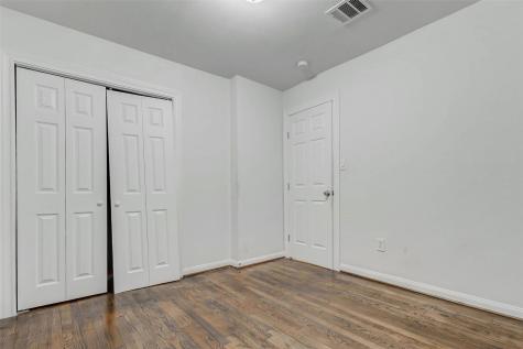 907 Whitaker Avenue Pasadena TX 77506