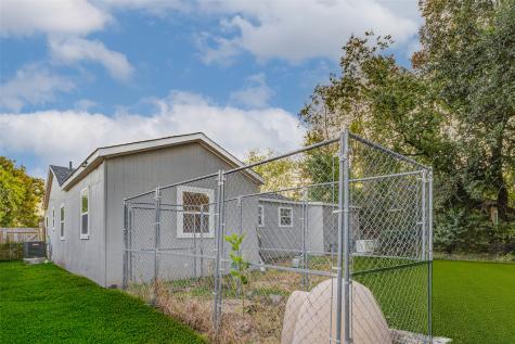 907 Whitaker Avenue Pasadena TX 77506