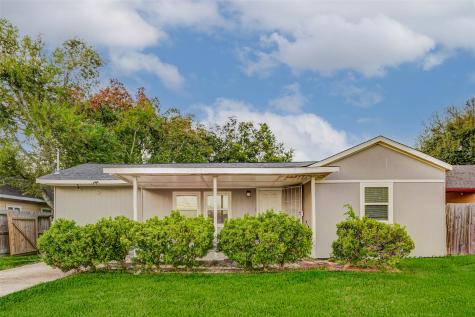 907 Whitaker Avenue Pasadena TX 77506