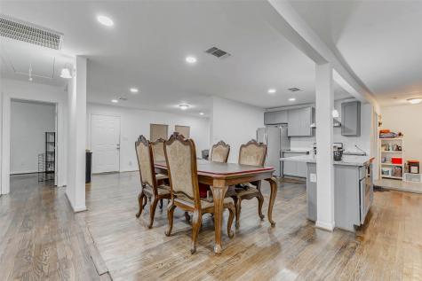 907 Whitaker Avenue Pasadena TX 77506