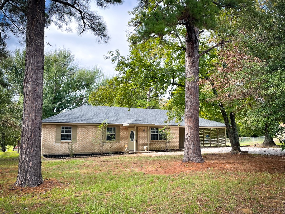 16 M Williams Road Huntsville TX 77340