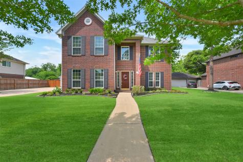 1010 Applewood Drive Friendswood TX 77546