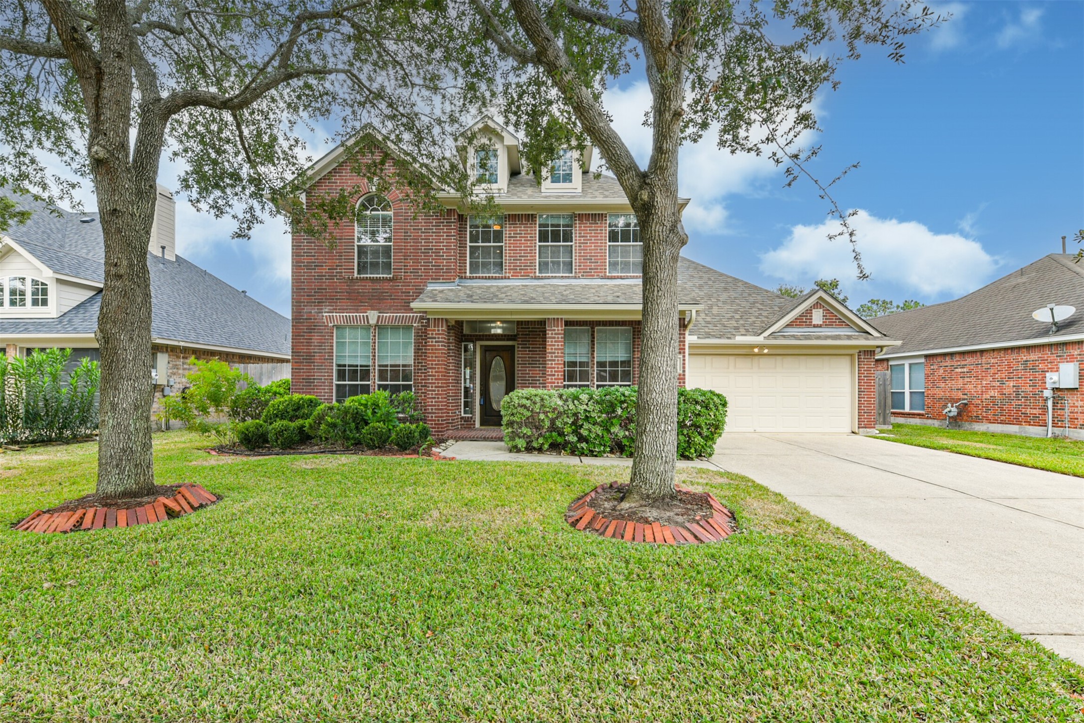 2908 Sandcove Court League City TX 77573