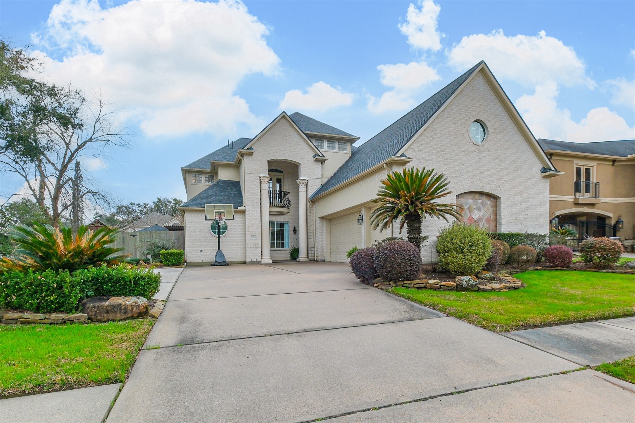 2312 Columbia Circle League City TX 77573