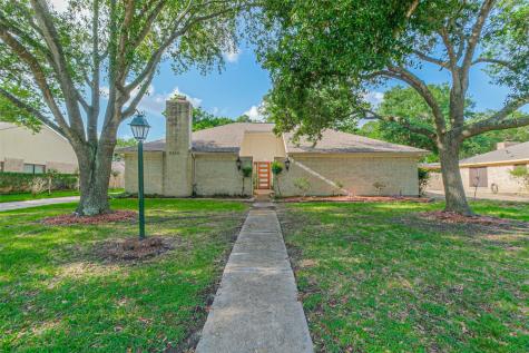 3310 Meadowcreek Drive Missouri City TX 77459