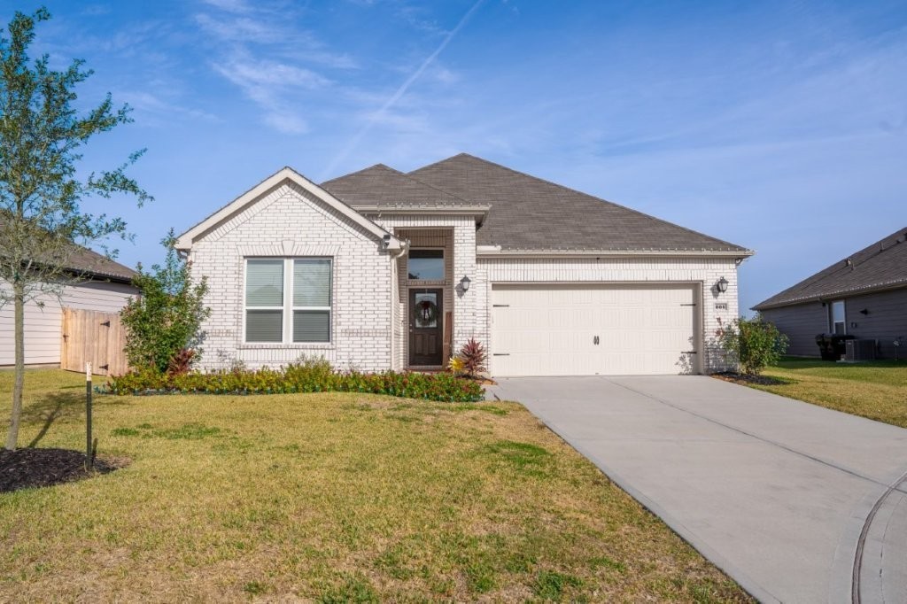 805 Allana Lane Alvin TX 77511