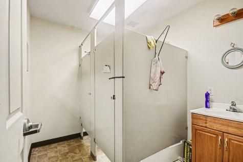 810 Miller Anahuac TX 77514-2123