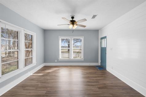 806 Plum Street Caldwell TX 77836