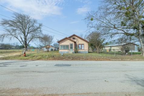 806 Plum Street Caldwell TX 77836