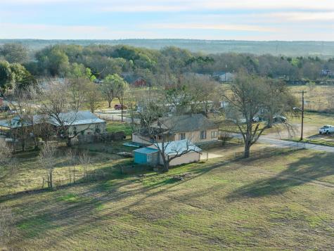 806 Plum Street Caldwell TX 77836