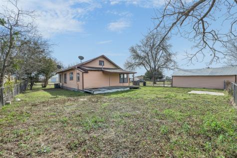 806 Plum Street Caldwell TX 77836
