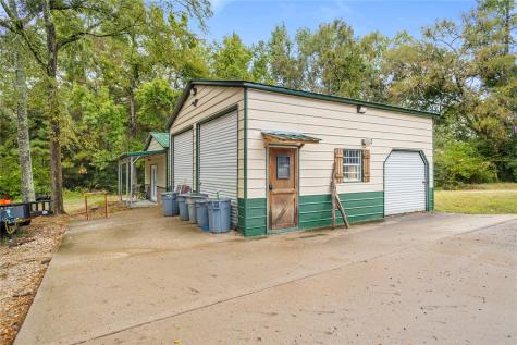 879 Interstate 45 S Huntsville TX 77340
