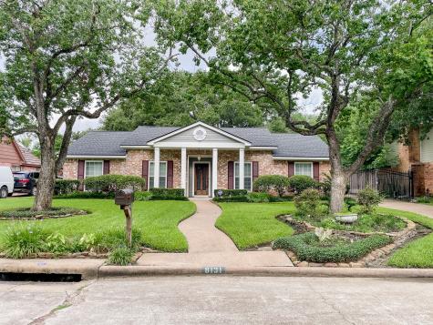 8131 Debbie Gay Drive Houston TX 77040